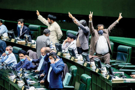 ۱۰ تا۱۵سال زندان و مجازات افساد الارض برای اظهارنظر خلاف واقع/طرح اعضای جبهه پایداری مجلس برای ایجاد محدودیت آزادی بیان