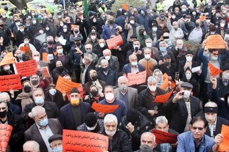 مبلغ: اگر لایحه تهیه نمی‌شد آبرومندانه‌تر بود/ قانون تظاهرات سال ۶۰ از لایحه دولت فعلی خیلی بهتر است