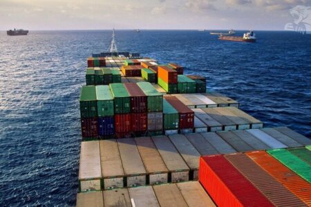 قوانین اشتباه، ۸۰ درصد مشکل صادرات ایران/ چهار محور اساسی برای ارز آوری