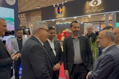 بازديد معاون معدنی وزیر صمت از غرفه چادرملو در متافو تبريز