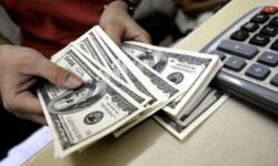 قیمت دلار، یورو و سایر ارزها امروز ۲۲ آذر/ دلار در این نقطه حساس ایستاد/ قیمت پوند عجیب شد