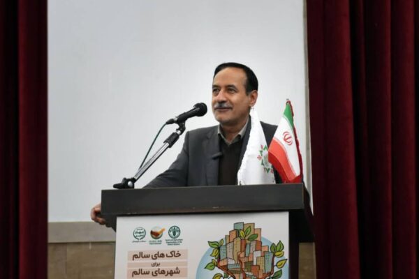 معاون وزیر جهاد کشاورزی: خاک میراثی مقدس است/ پایش سراسری خاک کشور تا دو سال آینده تکمیل می‌شود